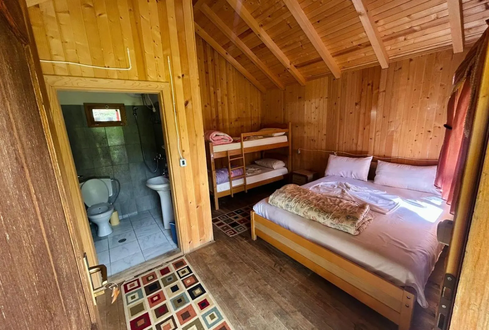 Guest House Xheni 瓦勒博内 阿尔巴尼亚